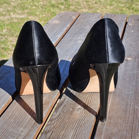 BCBGMaxAzria black satiny stilettos - Picture 2 of 9